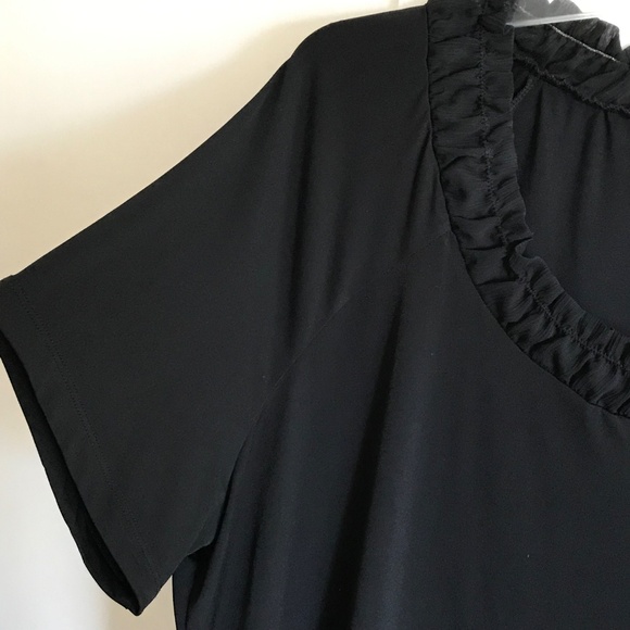 COVINGTON Ruffle Round Neck Black Short Sleeve Blouse Women’s Plus Size 26 2X - Picture 5 of 16